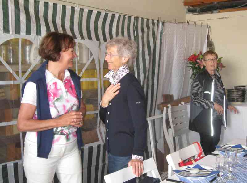 01_IMG_2904 (Ricordel).jpg - Quarante convives, par beau temps… à placer !